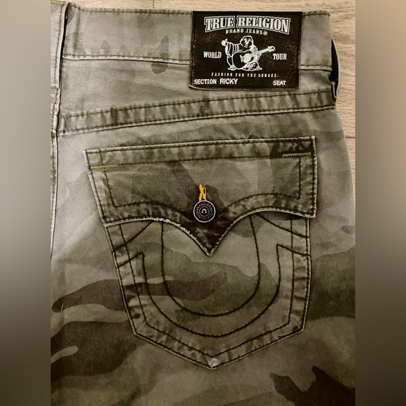 True Religion Ricky Straight Fit Camo Jeans Men’s US Size 38 - Picture 6 of 6